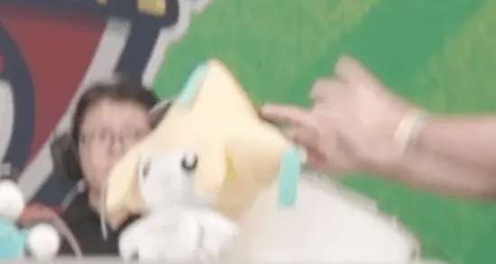 【热点】《宝可梦》选手庆祝太激动被取消champion！网友鸣不平